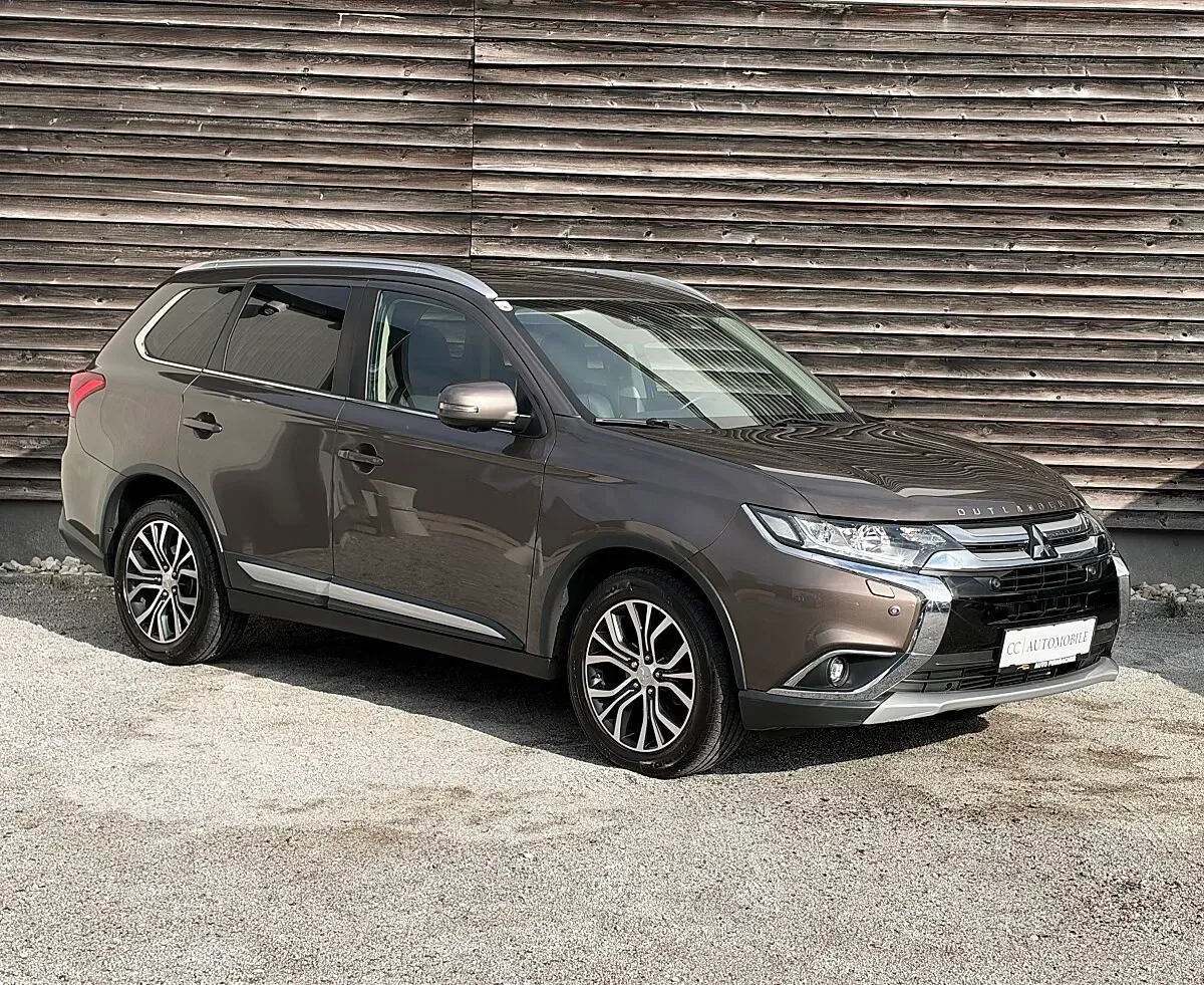 Mitsubishi Outlander 2017 photo 2