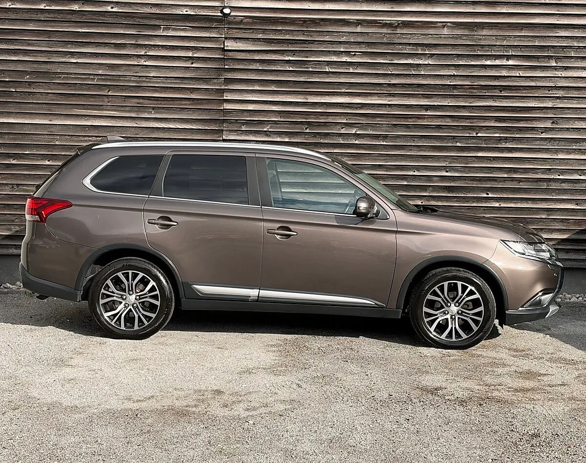 Mitsubishi Outlander 2017 photo 3