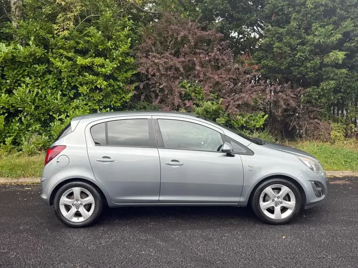 Vauxhall Corsa 2014 photo 2