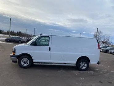 GMC Savana 2020 photo 5