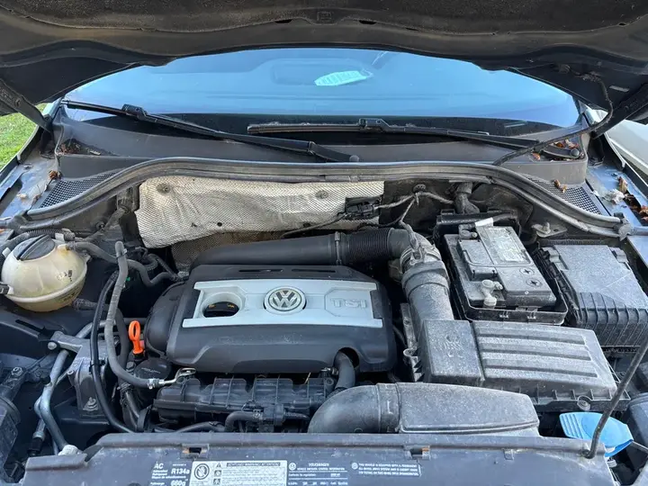 Volkswagen Tiguan 2009 photo 2