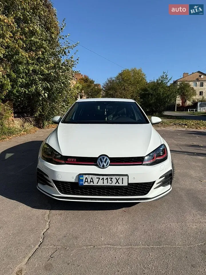 Volkswagen Golf Gti 2020 photo 3