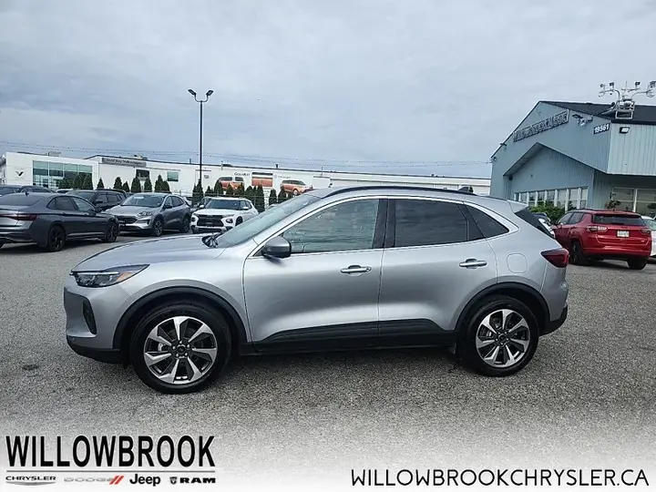 Ford Escape 2024 photo 3