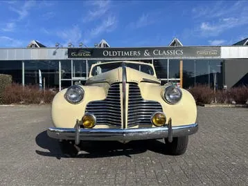 Buick Super Eight 1940 photo 2
