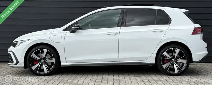 Volkswagen Golf 2022 photo 3