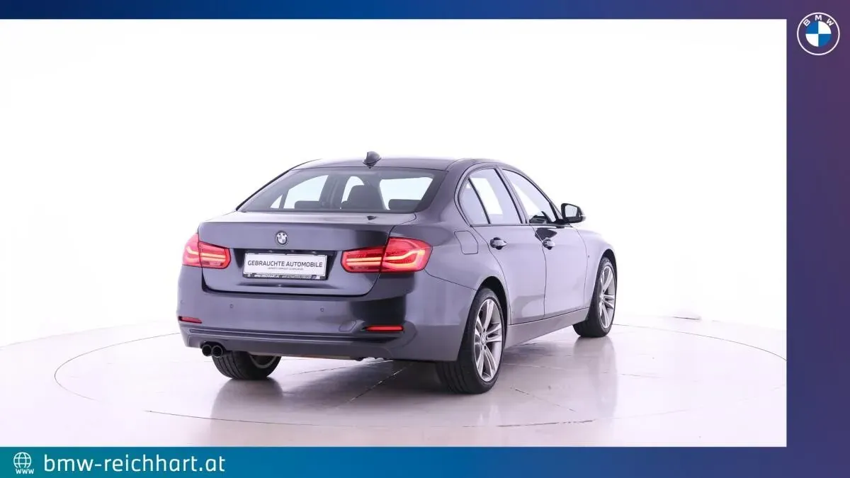 BMW 3 Series 2018 photo 3