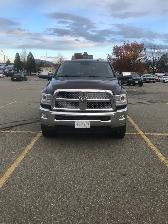 Ram 3500 Laramie 2013 photo 2