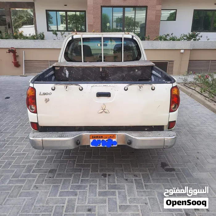 Mitsubishi L200 2008 photo 2