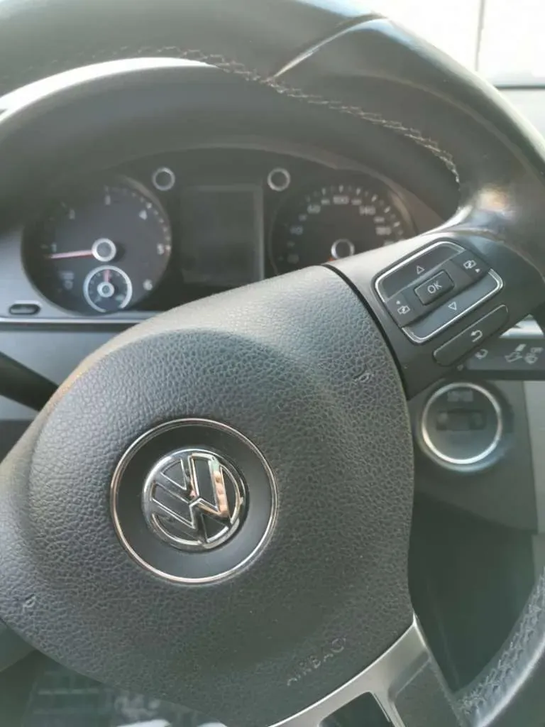 Volkswagen Passat 2012 photo 3