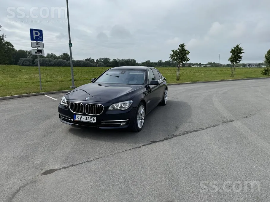 BMW 730