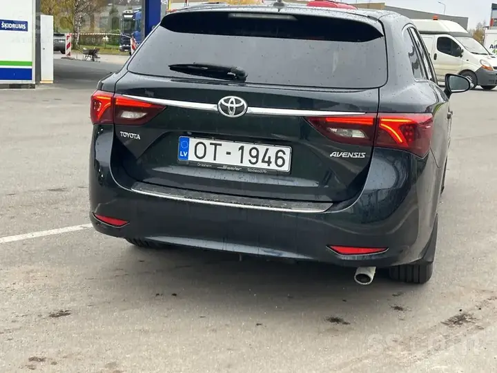Toyota Avensis 2015 photo 5