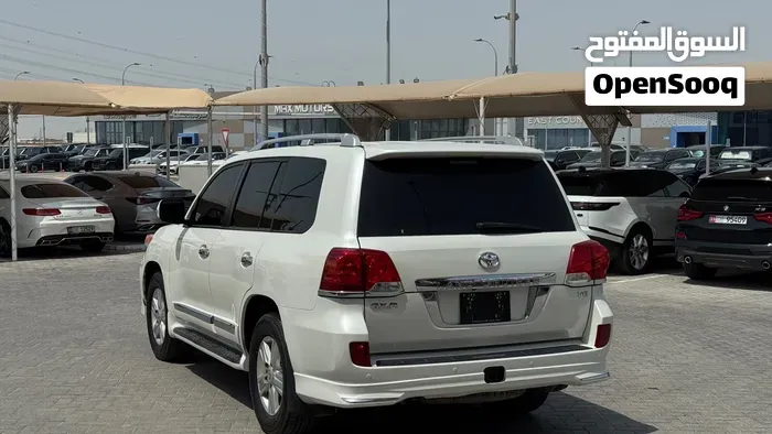 Toyota Land Cruiser 2014 photo 4