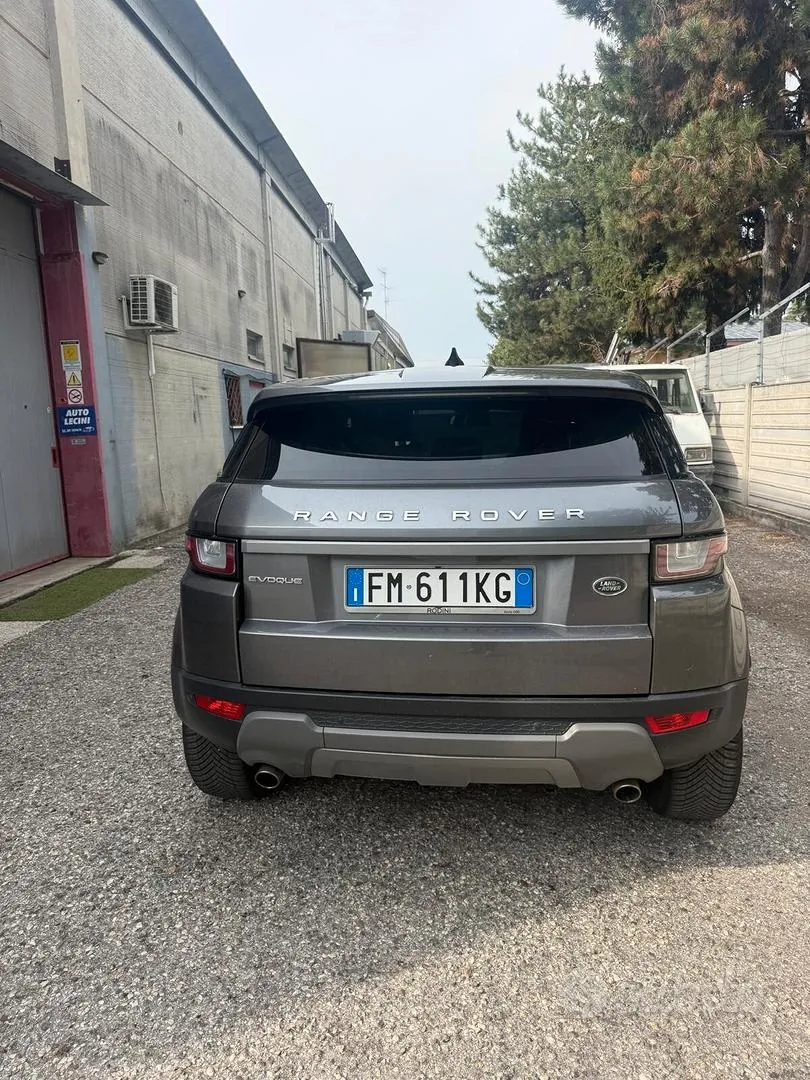Land Rover Range Rover Evoque 2017 photo 5