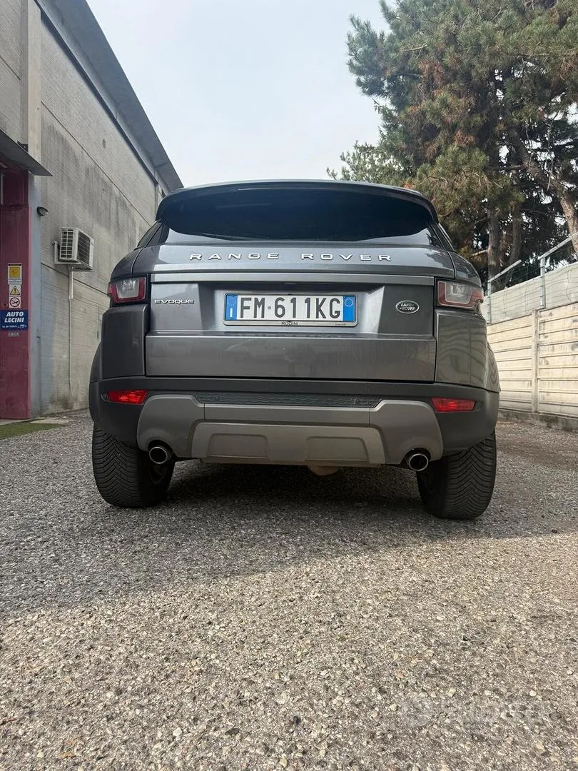 Land Rover Range Rover Evoque 2017 photo 4