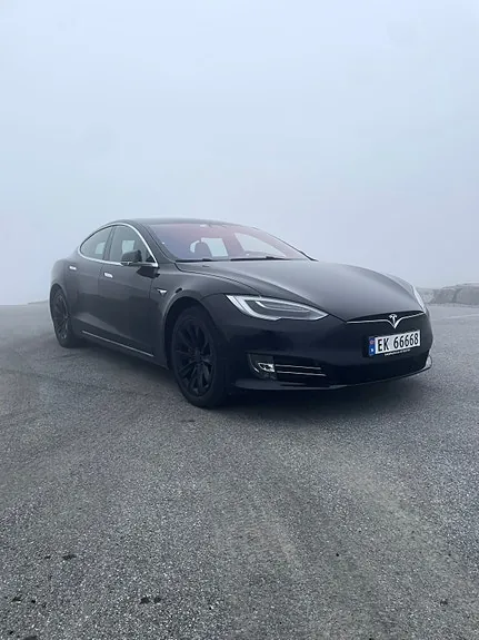 Tesla Model S 2018 photo 3