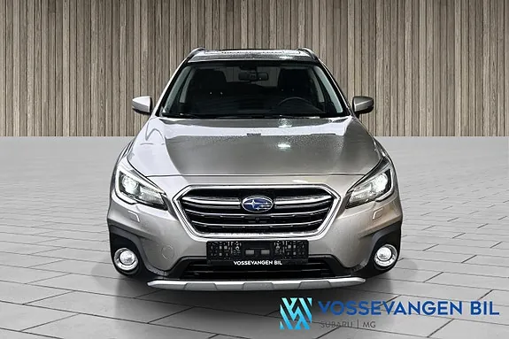 Subaru Outback 2018 photo 2