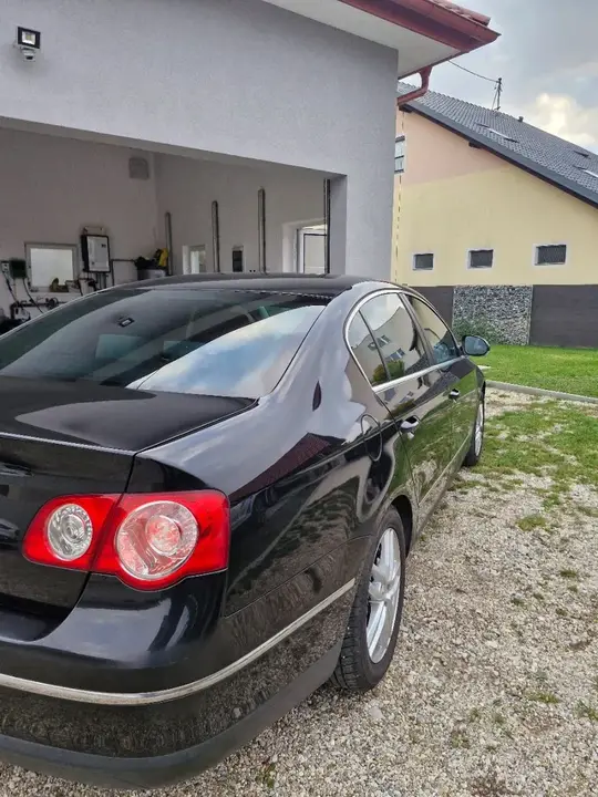 Volkswagen Passat 2005 photo 3