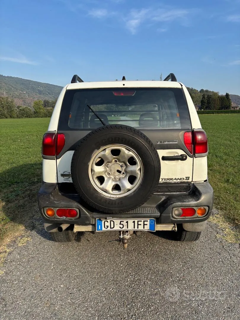 Nissan Terrano Ii 2001 photo 4
