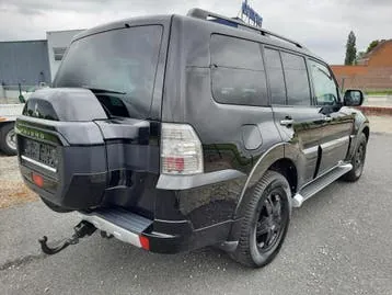 Mitsubishi Pajero 2016 photo 3