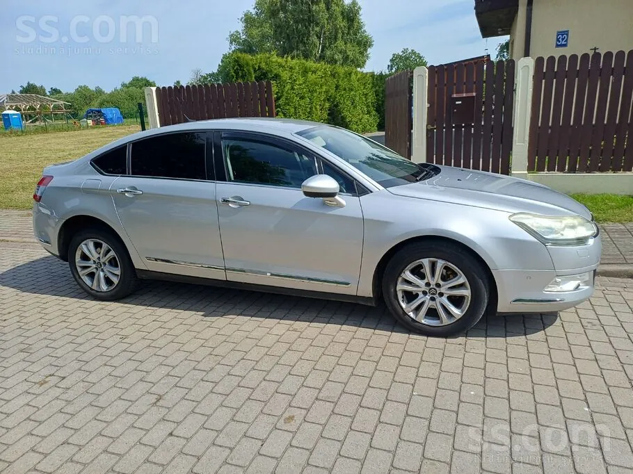 Citroen C5 2012 photo 3