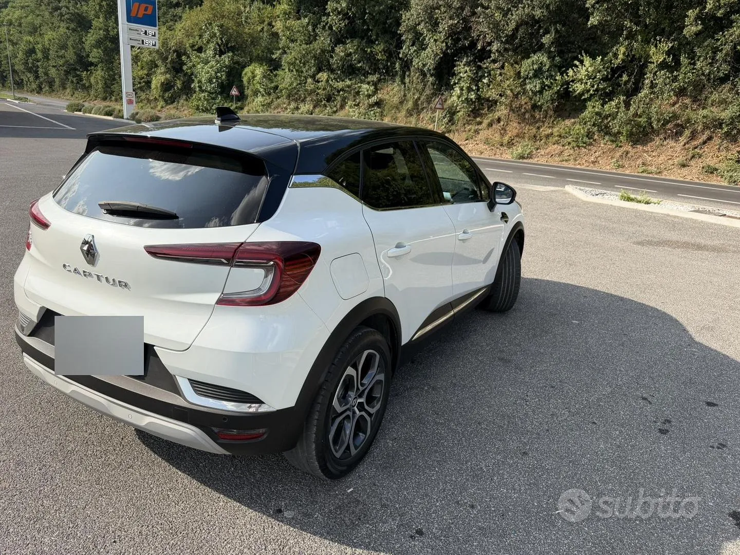 Renault Captur 2023 photo 3