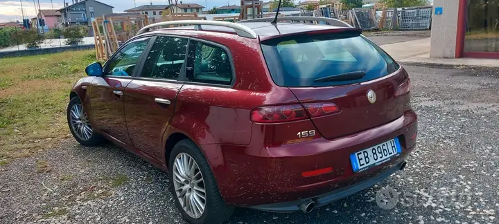 Alfa Romeo 159 2010 photo 3