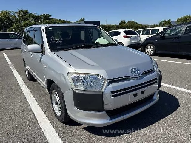 Toyota Succeed Van