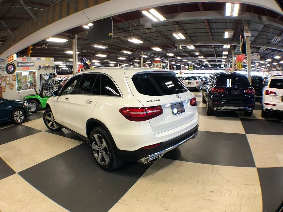 Mercedes-Benz Glc-Class 2019 photo 5