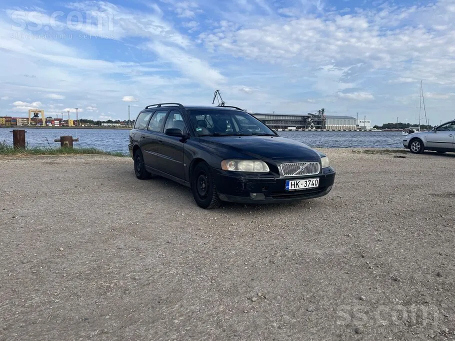 Volvo V70 2005 photo 2