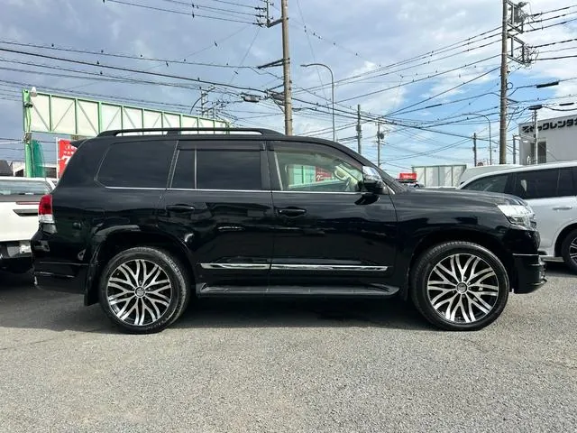 Toyota Land Cruiser 2019 photo 4