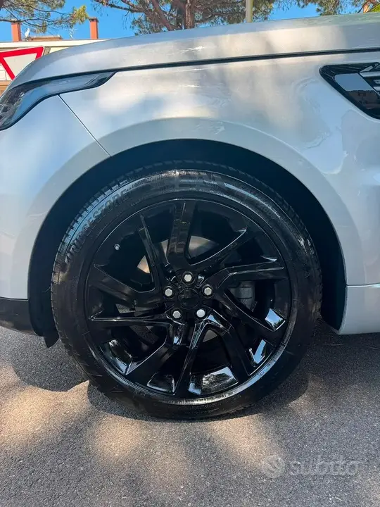 Land Rover Range Rover Sport 2019 photo 3