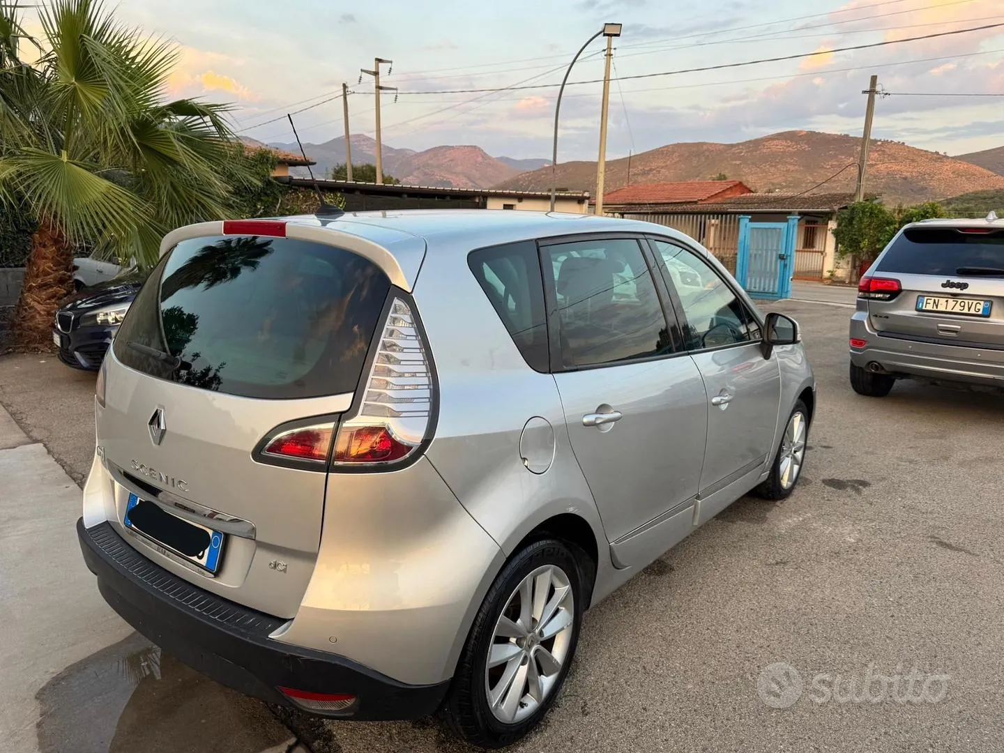 Renault Scenic 2013 photo 2