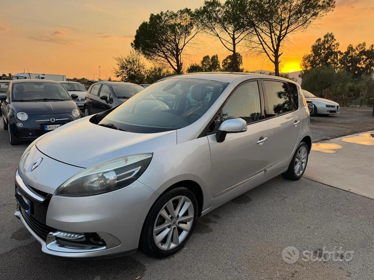 Renault Scenic 2013 photo 4