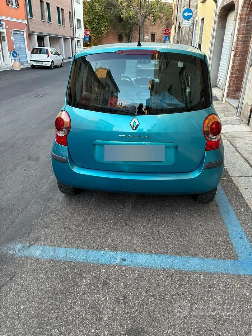 Renault Modus 2005 photo 2