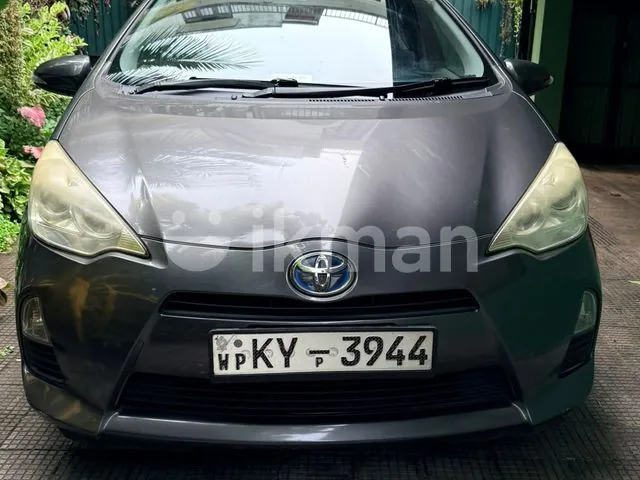 Toyota Aqua 2012 photo 3