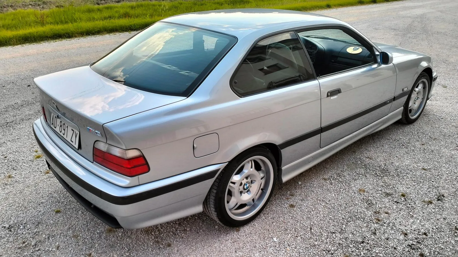 BMW M3 1995 photo 2