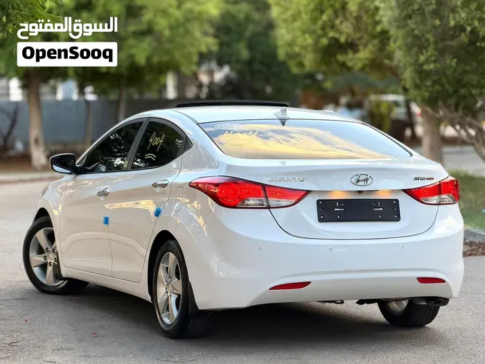 Hyundai Elantra 2012 photo 2