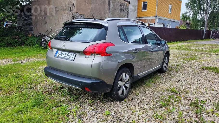 Peugeot 2008 2015 photo 4