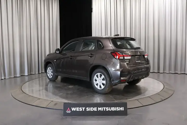 Mitsubishi Rvr 2027 photo 4