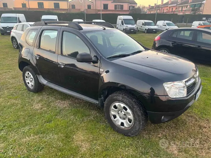 Dacia Duster 2011 photo 3