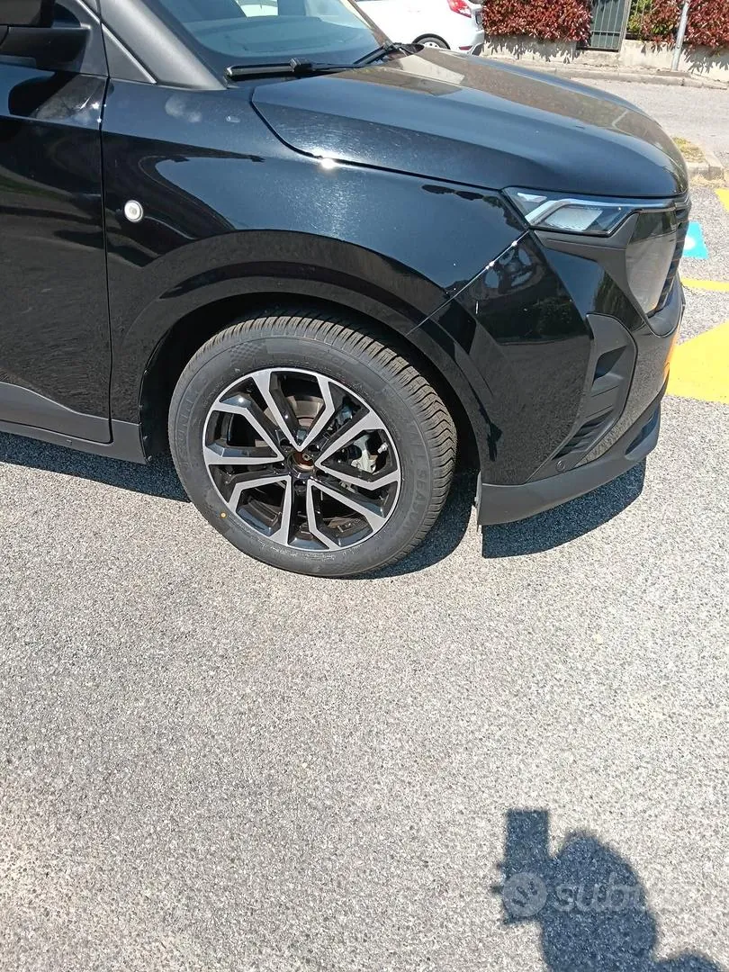 Ford Tourneo Courier 2025 photo 2