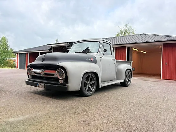 Ford F-100
