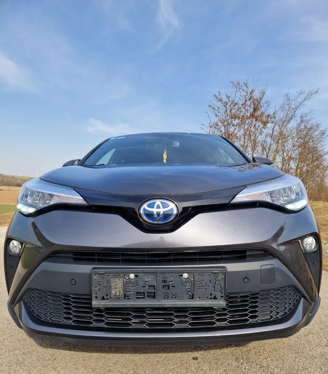 Toyota C-Hr 2019 photo 3