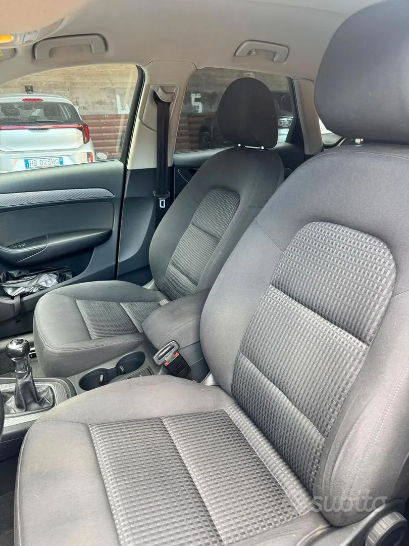 Audi Q3 2015 photo 5