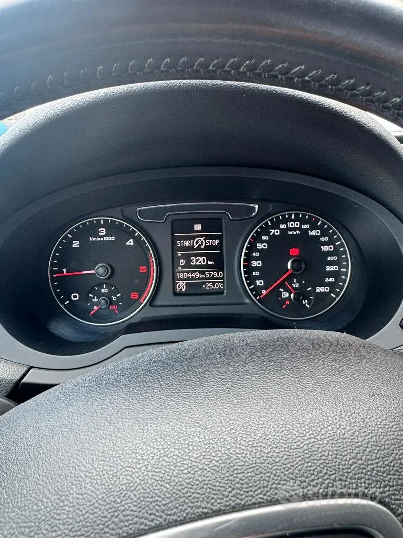 Audi Q3 2015 photo 3