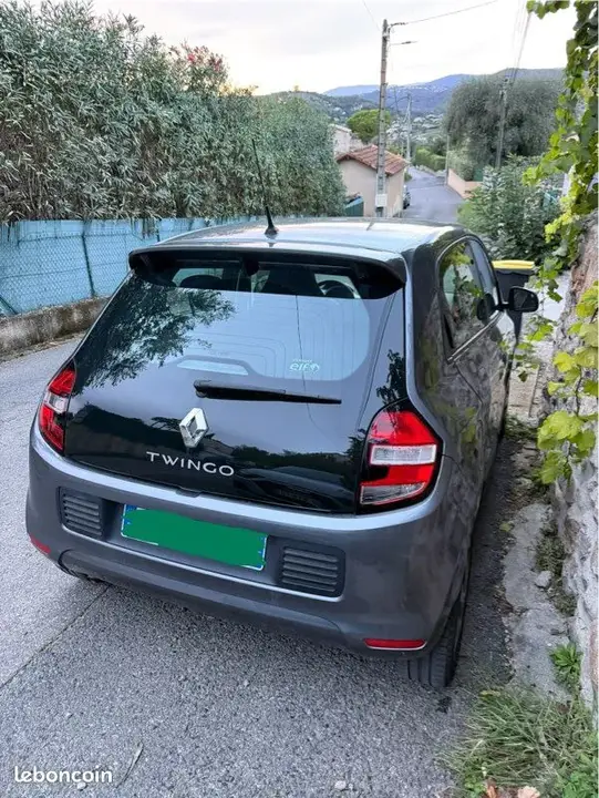 Renault Twingo 2018 photo 2