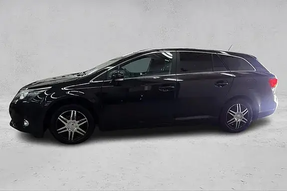 Toyota Avensis 2012 photo 3