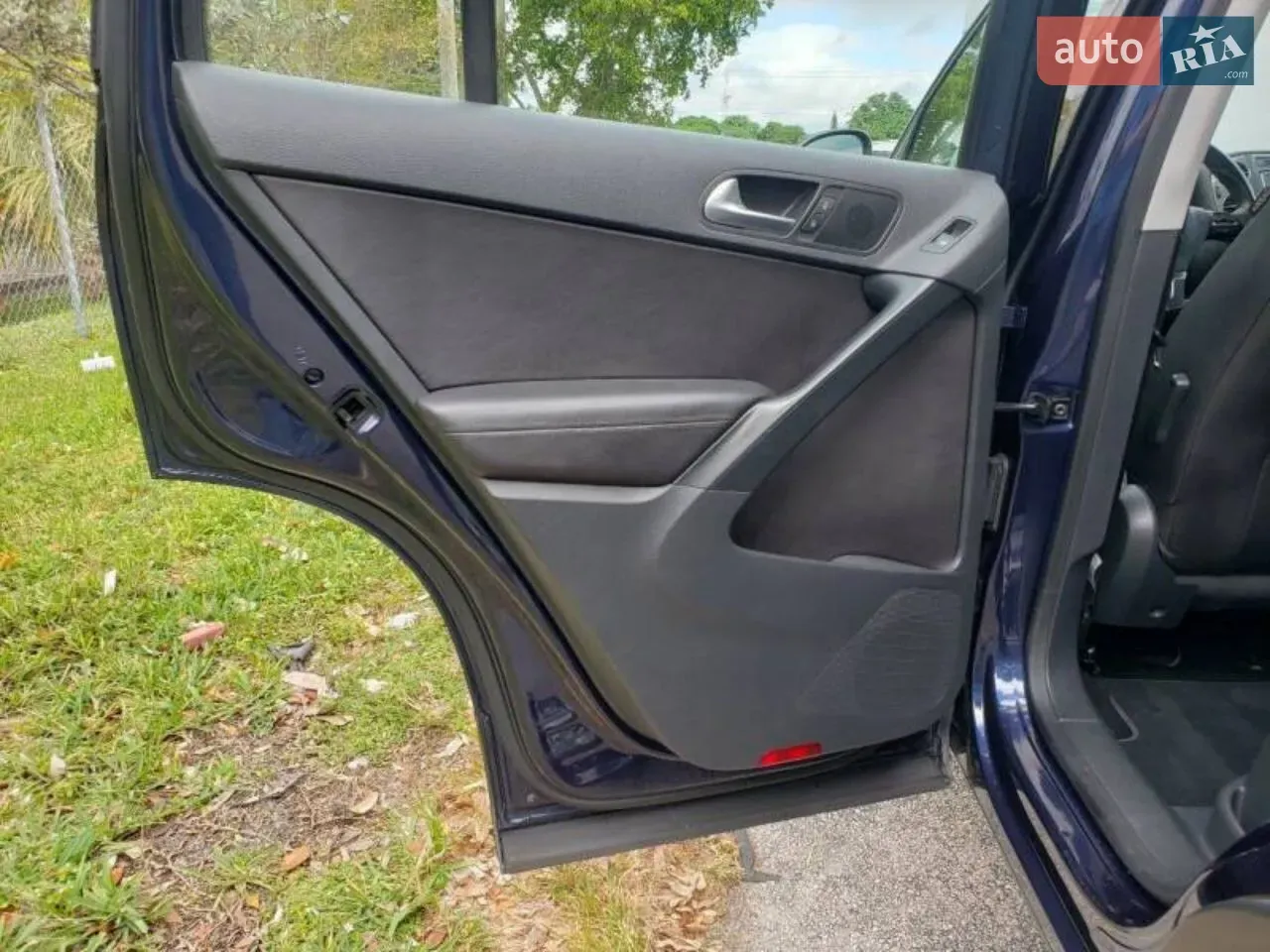 Volkswagen Tiguan 2015 photo 2