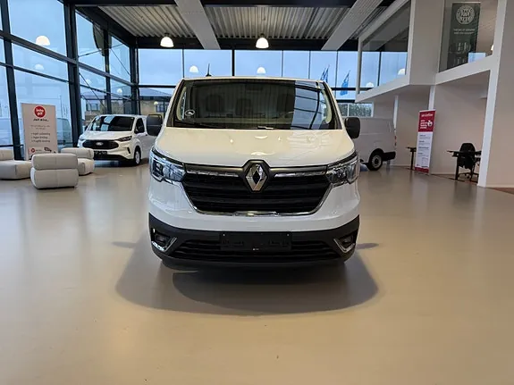 Renault Trafic 2022 photo 2