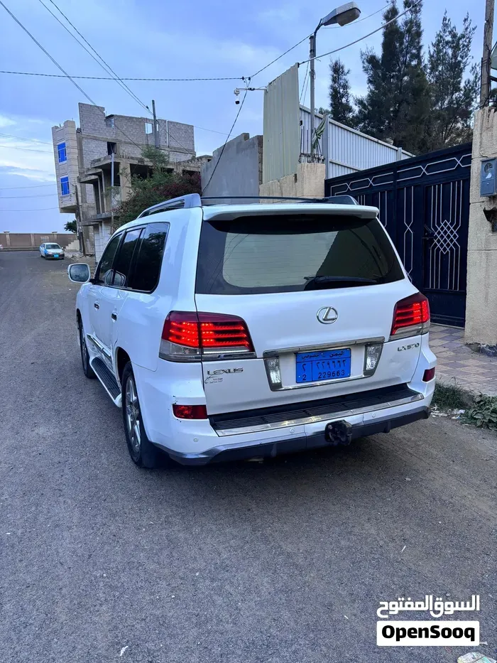 Lexus Lx 570 2015 photo 2